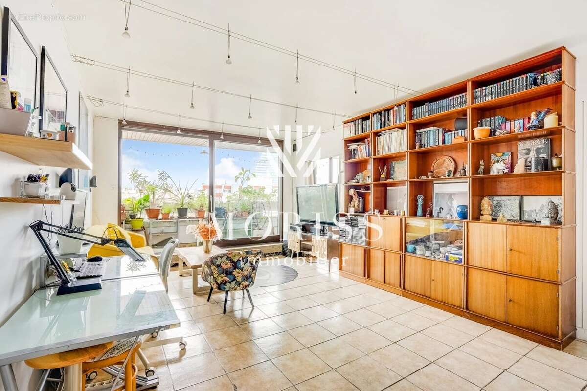 Appartement à PARIS-15E
