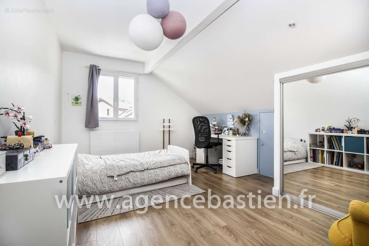 Maison à DIVONNE-LES-BAINS