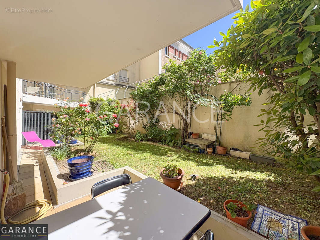 Appartement à PARIS-12E