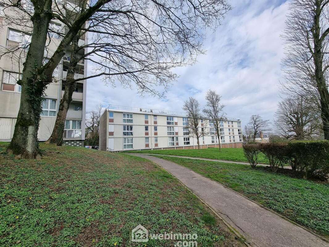 Appartement à VILLENEUVE-LE-ROI