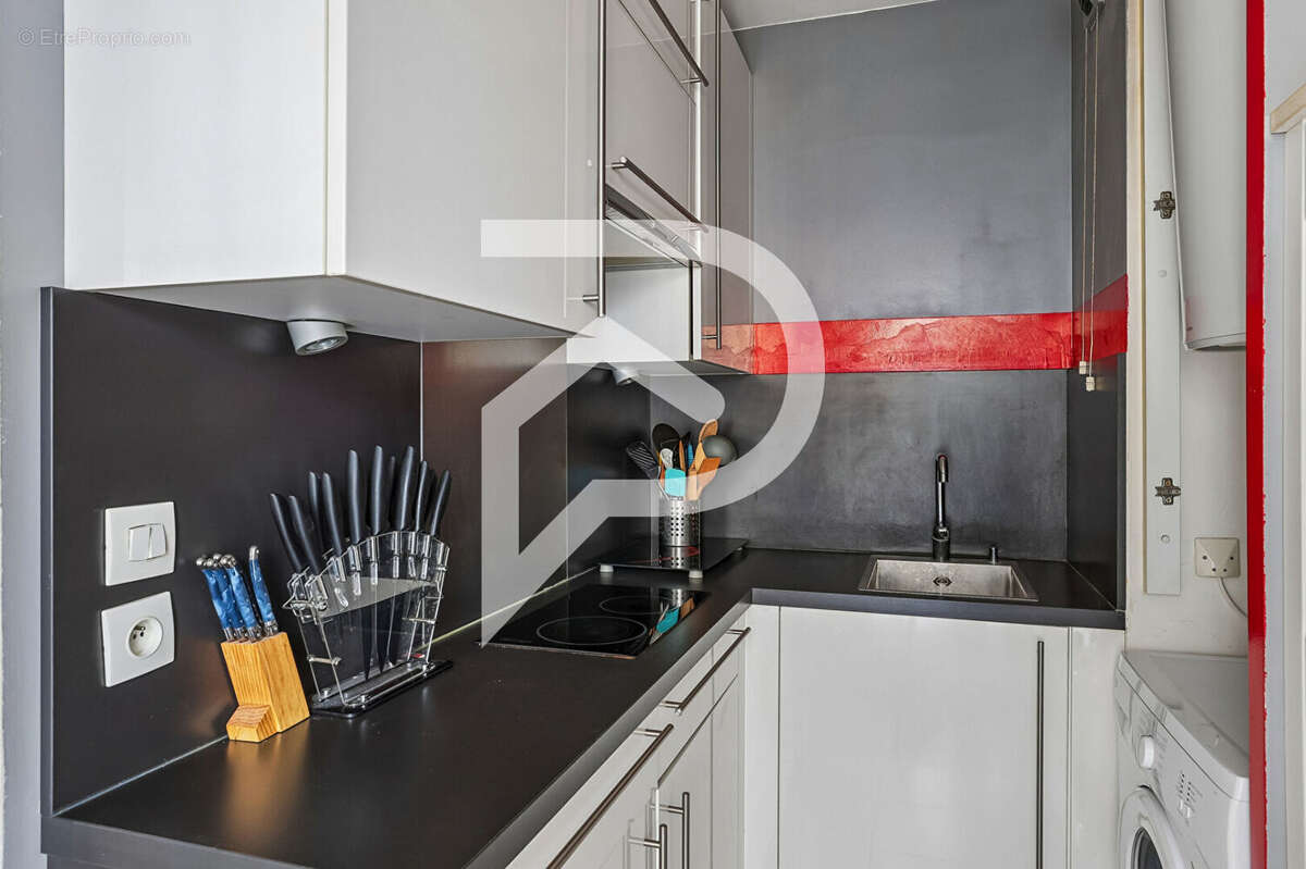 Appartement à COURBEVOIE