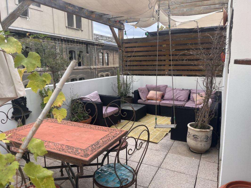 Appartement à MARSEILLE-2E