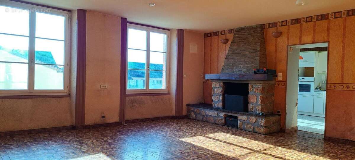 Photo 5 - Maison à MONTSURS