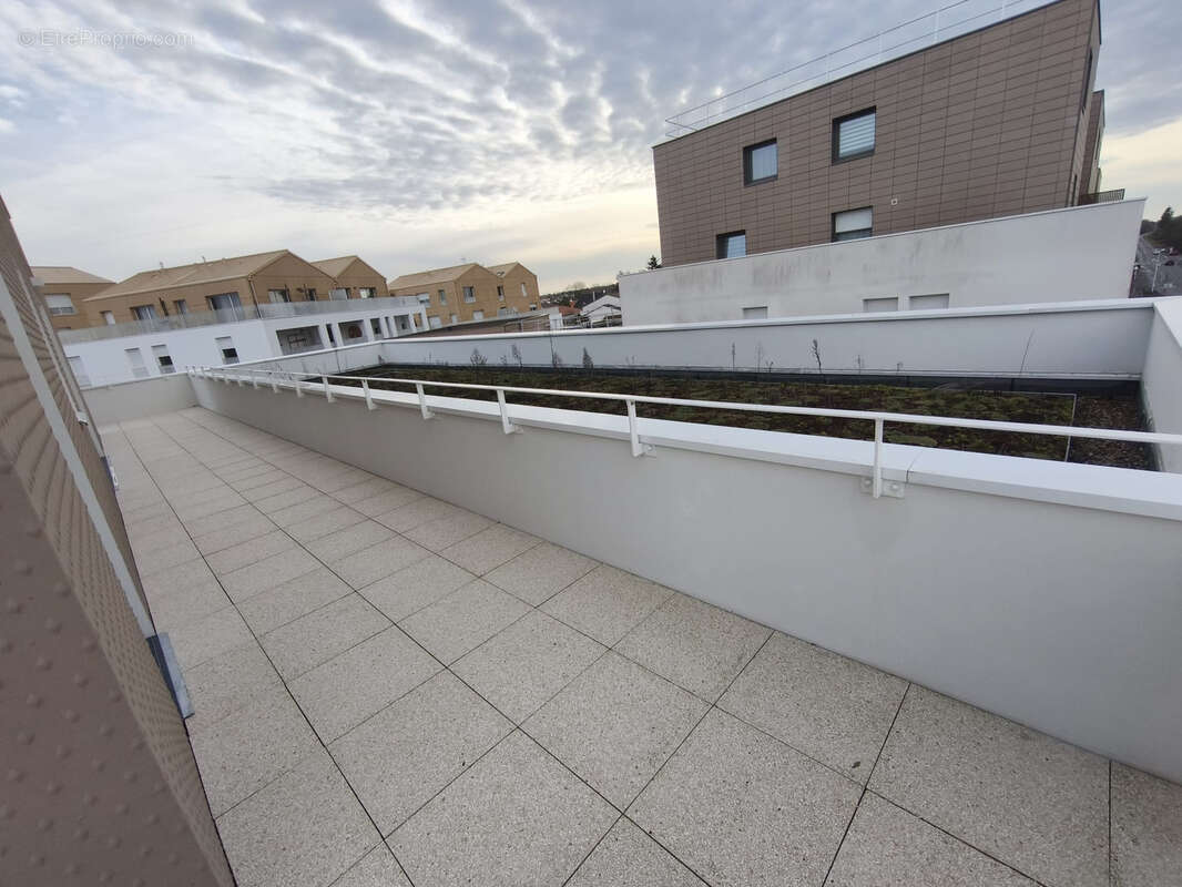 Appartement à LES SORINIERES