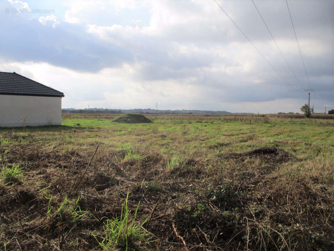 Terrain à OS-MARSILLON