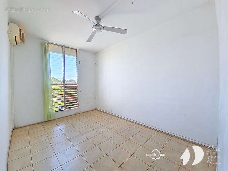 Appartement à LES ABYMES
