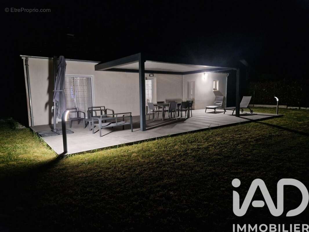 Photo 3 - Maison à PERNAY