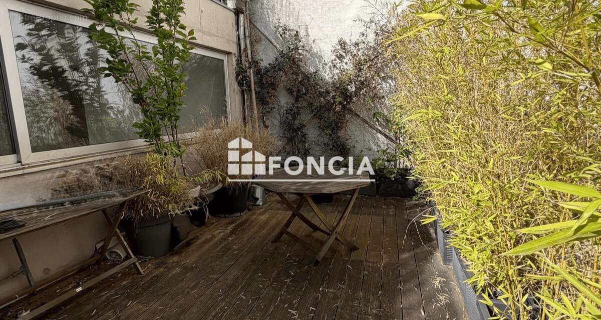 Appartement à PARIS-11E