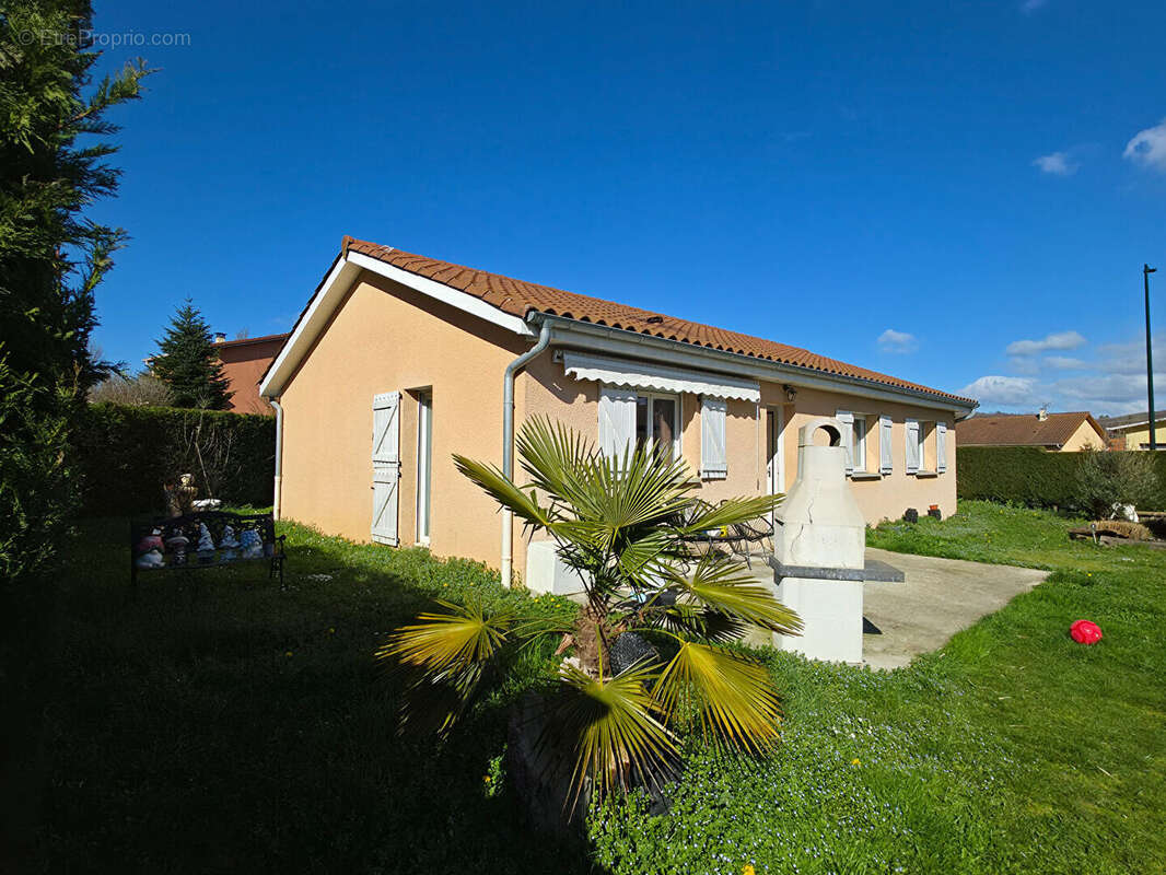 Maison à CHAMPIER