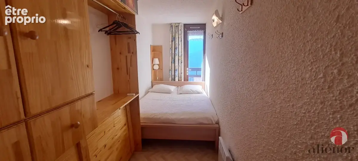 T2 entièrement rénové   Esprit montagne, mobilier sur mesure et parking à Samoens 1600. - photo 12