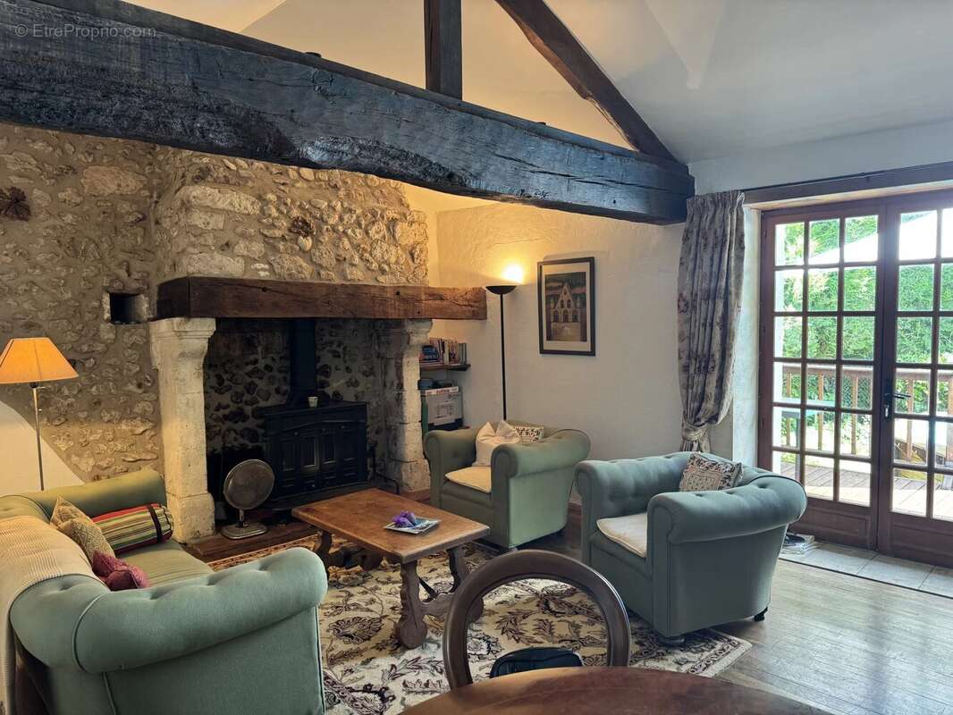 Appartement à BERTRIC-BUREE