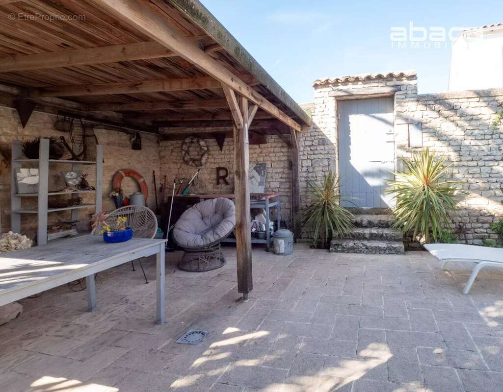 Maison à LE BOIS-PLAGE-EN-RE