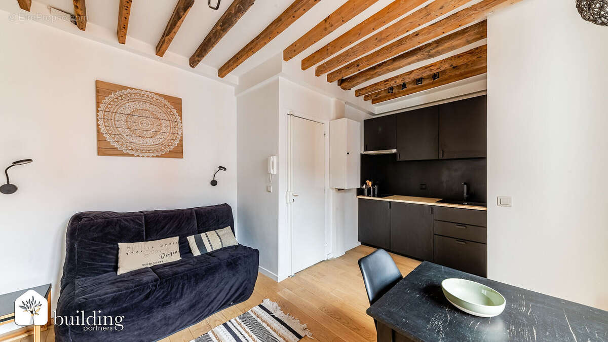 Appartement à PARIS-17E