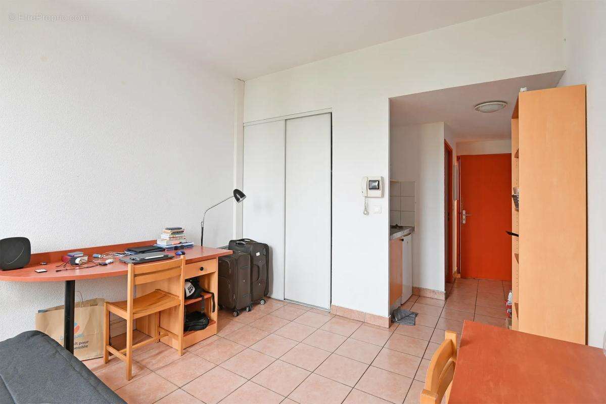 Appartement 1 pièce de 23 m² situé à Nîmes - photo 3