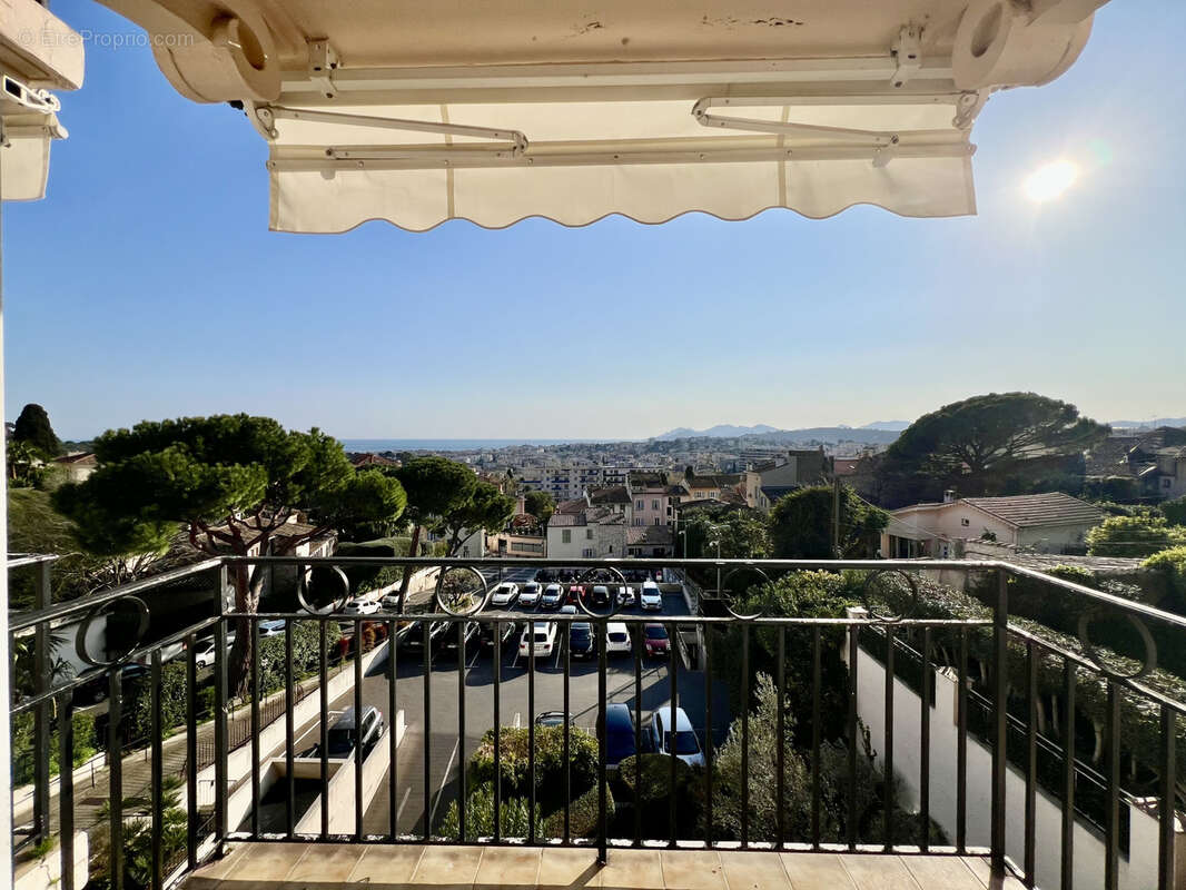 Appartement à LE CANNET