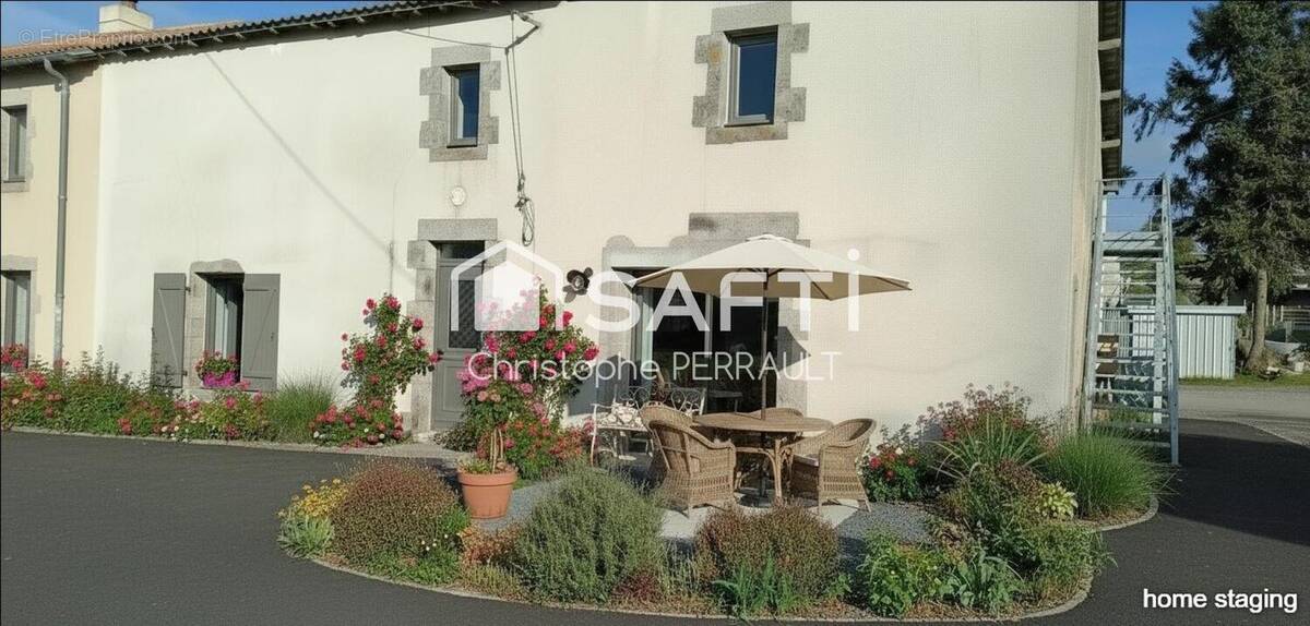 Photo 1 - Maison à SAINT-LAURENT-SUR-SEVRE