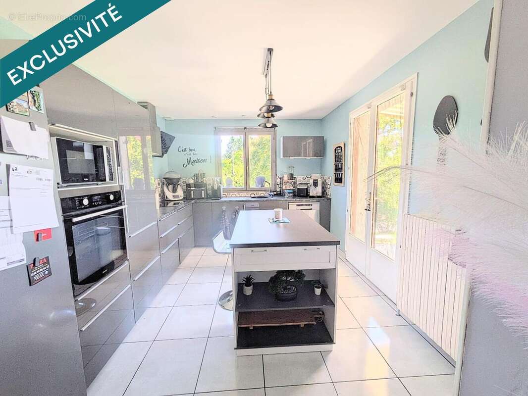 Maison 170 m² à Bletterans  - photo 6