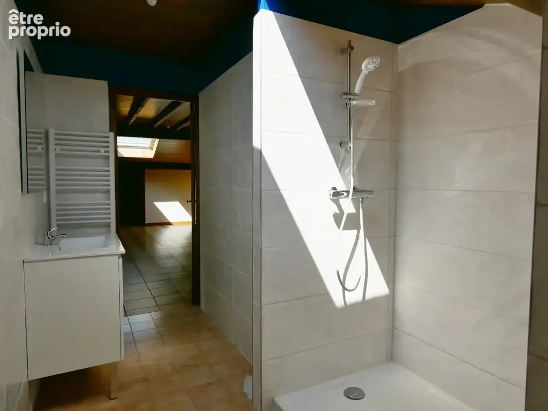 Grand appartement T2 dans le centre de Frangy - photo 9