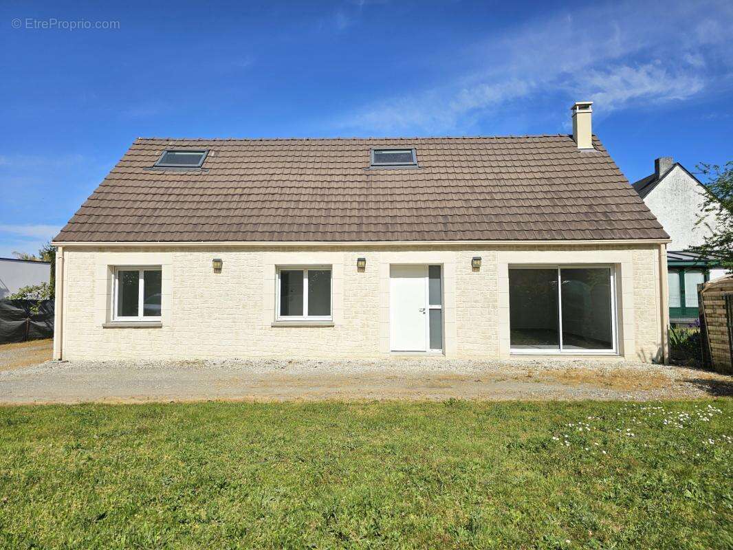 Maison à TREILLIERES