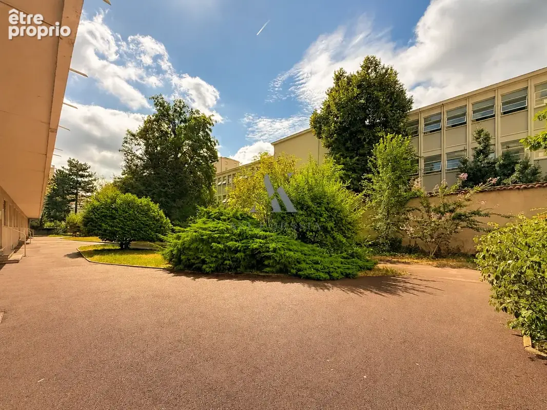 Villeurbanne   Appartement T3 71 m2 avec potentiel T4, parking et cave - photo 10