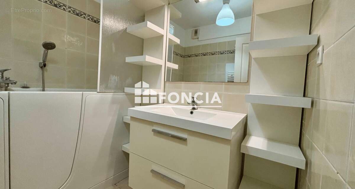 Appartement à HYERES