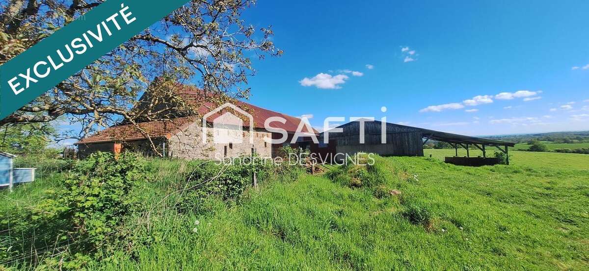 Maison 173 m² à Saint-Eugene  - photo 9