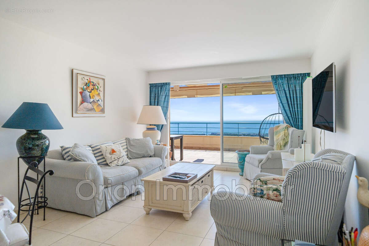 Appartement à MANDELIEU-LA-NAPOULE