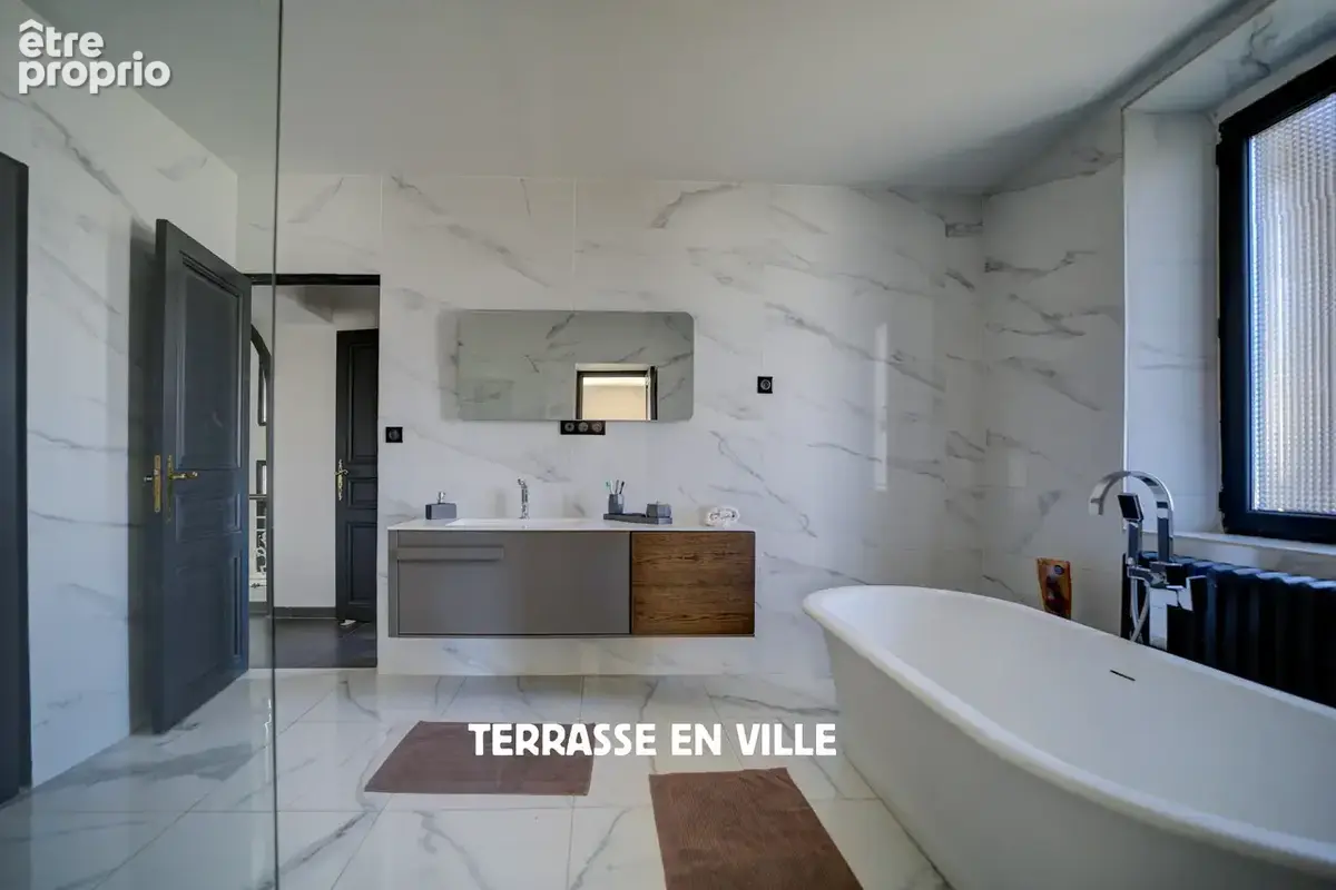La ciotat - figuerolles - maison d'architecte t9 - 400m2 - jardin - 1000m2 - piscine - garages - 1870000€ - photo 6