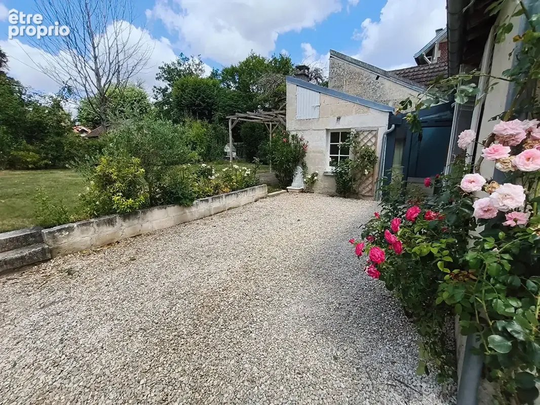 Maison  8 pièce(s) 185 m2 - photo 8