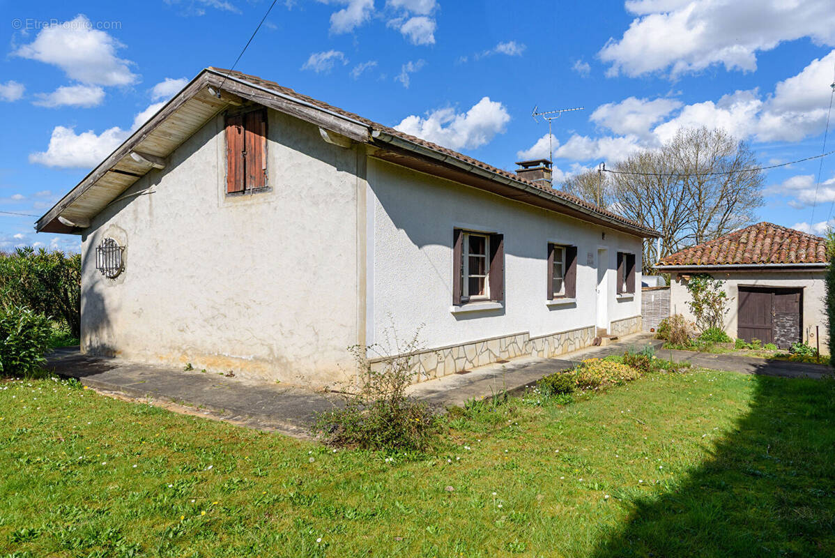 Maison à AMOU