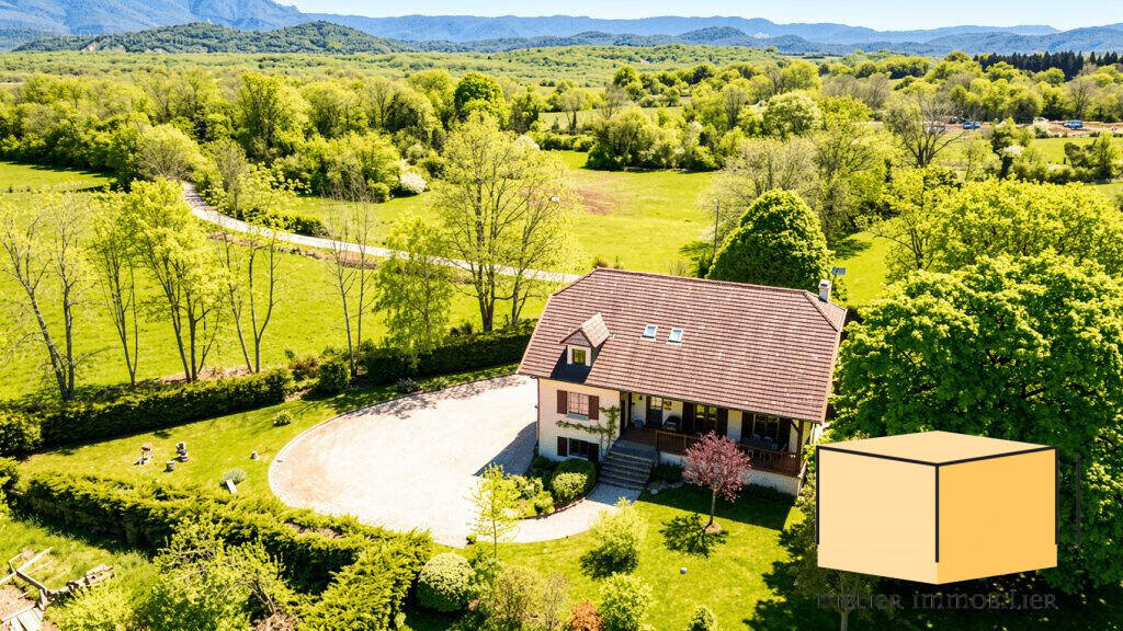Maison à CONTREVOZ