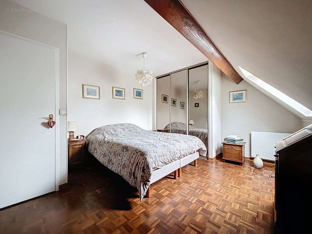 Maison à LIMEIL-BREVANNES