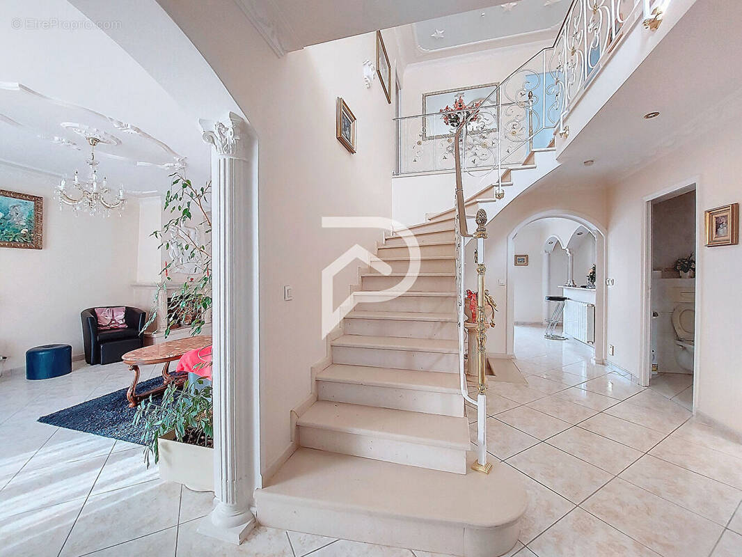 Maison à GOURNAY-SUR-MARNE