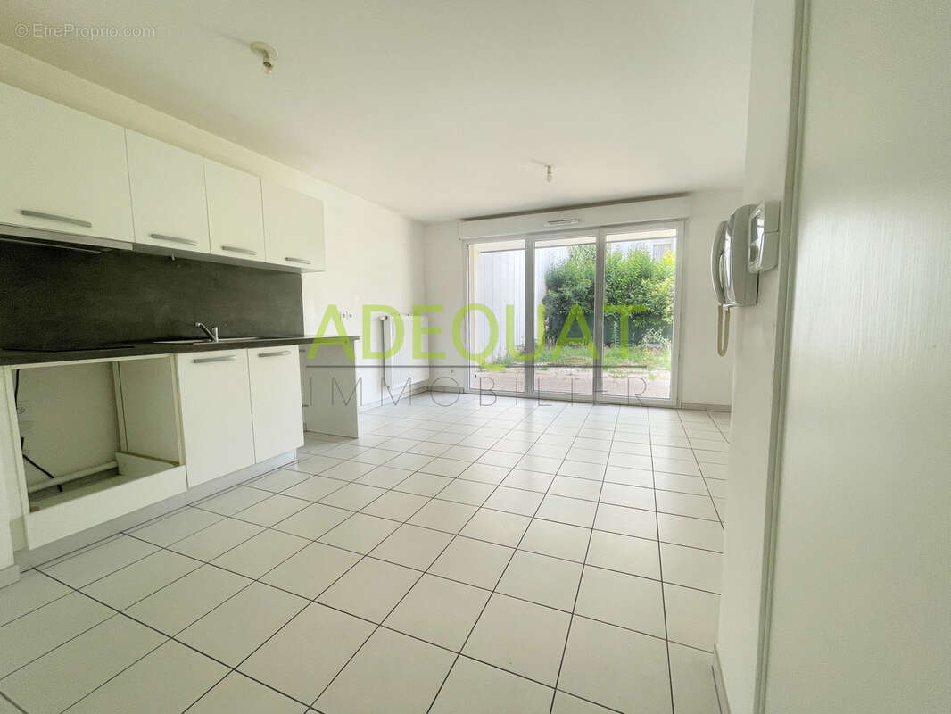 Appartement à SAINT-FONS