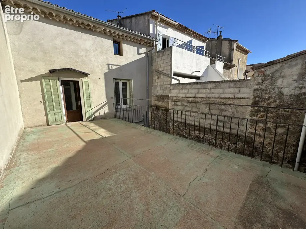 Maison de ville - 179 m2 de surfaces avec grand garage et cour/jardin interieur - photo 3