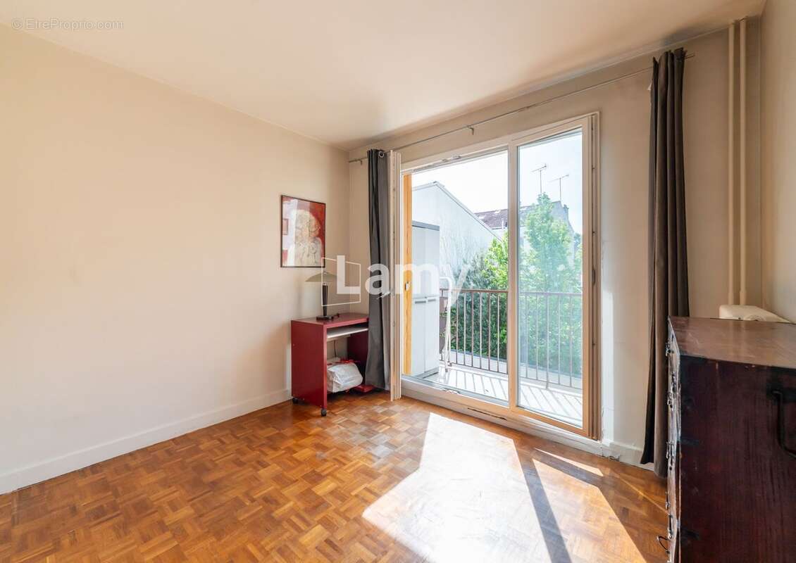 Appartement à MAISONS-ALFORT