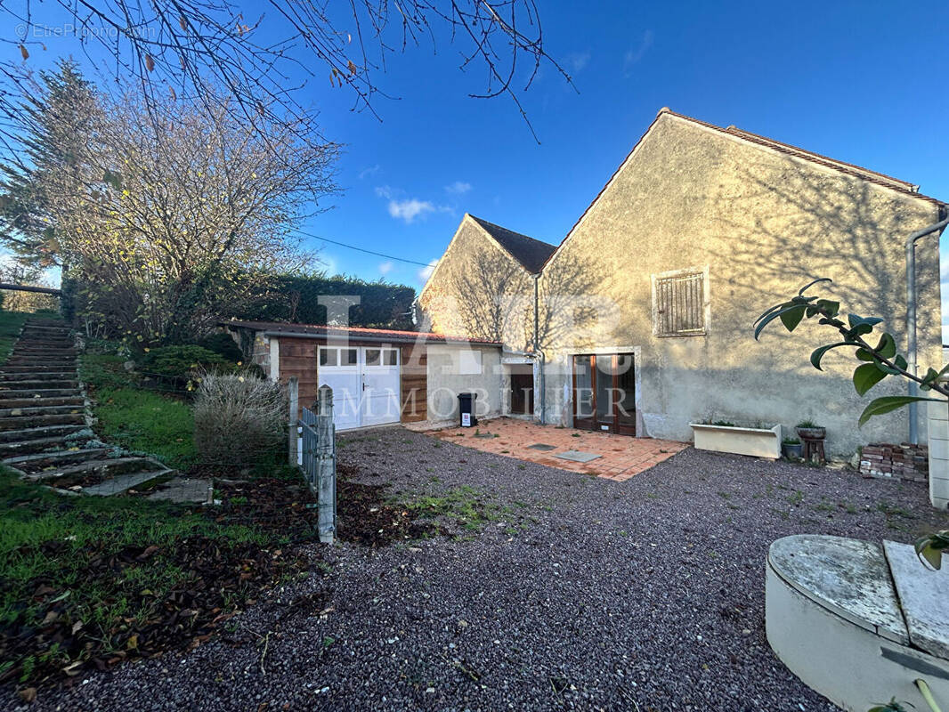 Maison à VILLEDIEU-LES-BAILLEUL