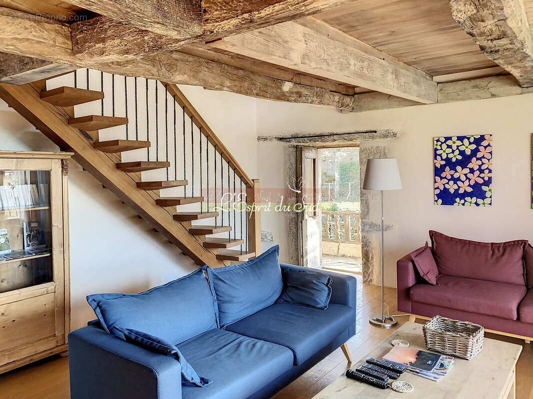 Maison 245 m² à Ginals  - photo 9