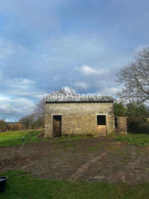Maison à VILLEDIEU-LES-POELES