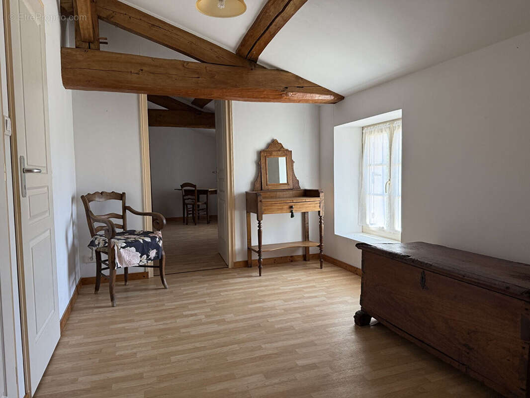 Maison ancienne ferme entièrement rénovée à vendre à Ternay - 4 pièces, 145 m² - photo 9