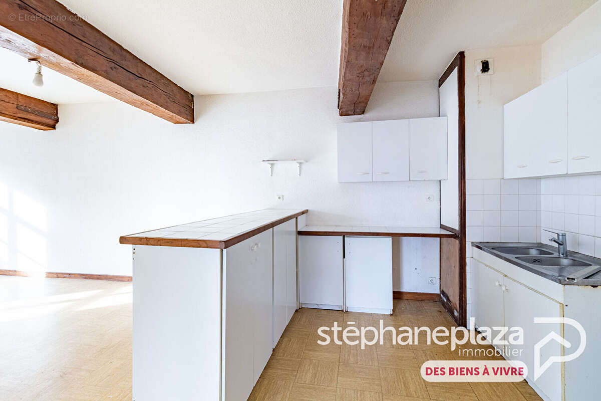Appartement t4 - 87.28m² - villars-les-dombes centre - photo 7