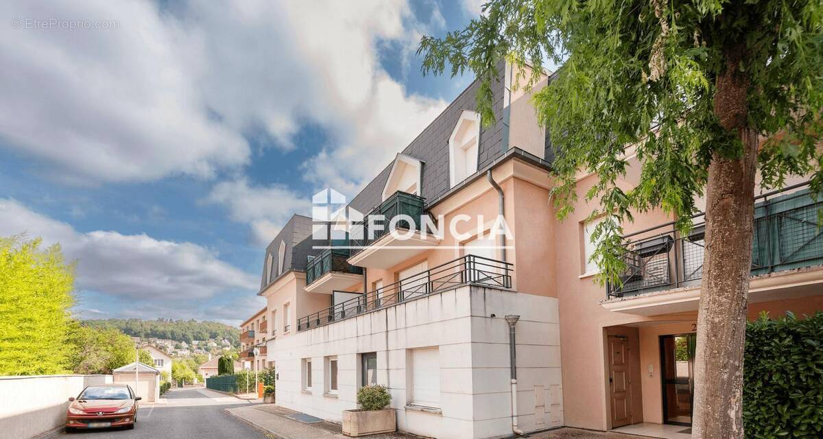 Appartement à VILLEBON-SUR-YVETTE