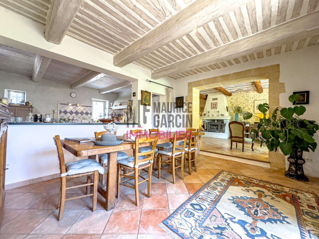 A vendre, à acheter, achat Propriété Mas 6 pièces 84300 CAVAILLON - Maison à CAVAILLON