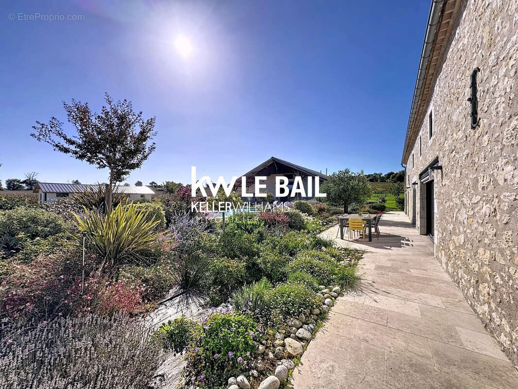 Maison à CASTILLONNES