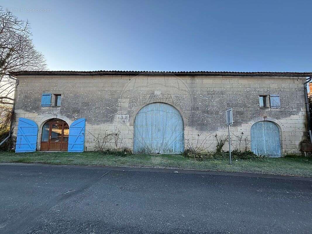 Maison à SAINT-CIERS-DU-TAILLON