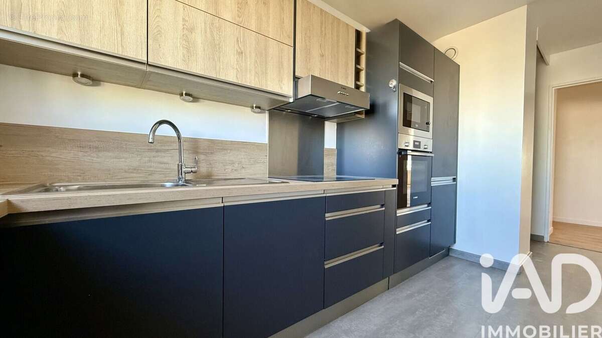 Photo 5 - Appartement à COURBEVOIE