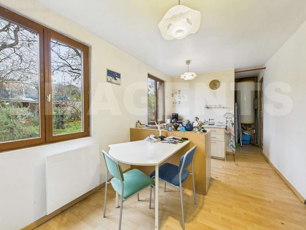 CAM04006G0-PR0043-STILL002 - Maison à SOISY-SUR-SEINE