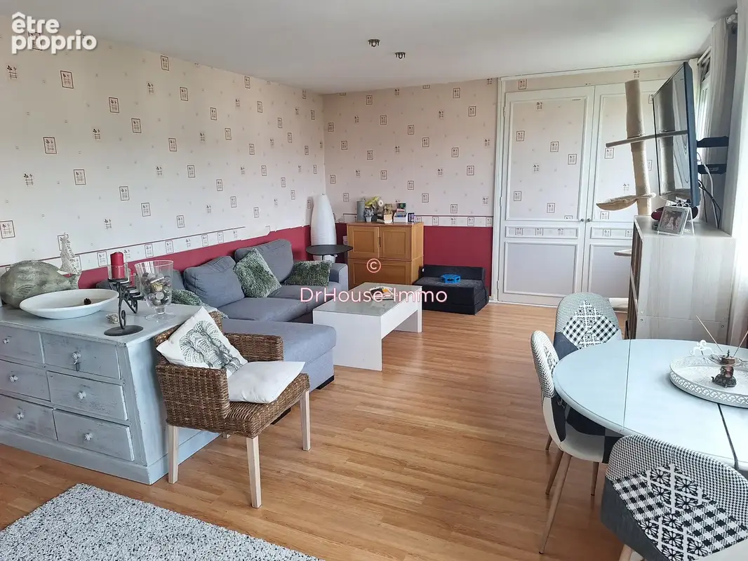 Appartement 4 pièces 80 m² à vendre à Darnetal (76160) - photo 3