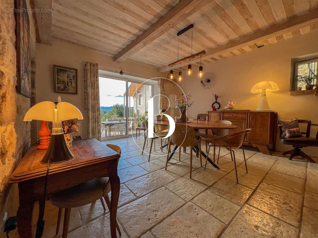 Maison au coeur de village avec vue imprenable - photo 9