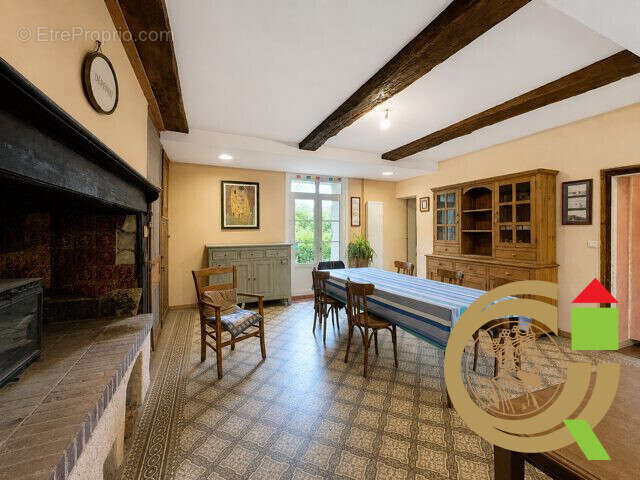 Maison à HUCQUELIERS